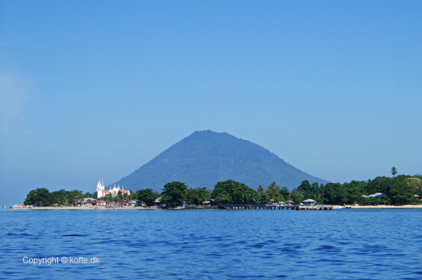 Bunaken and Manado Tua